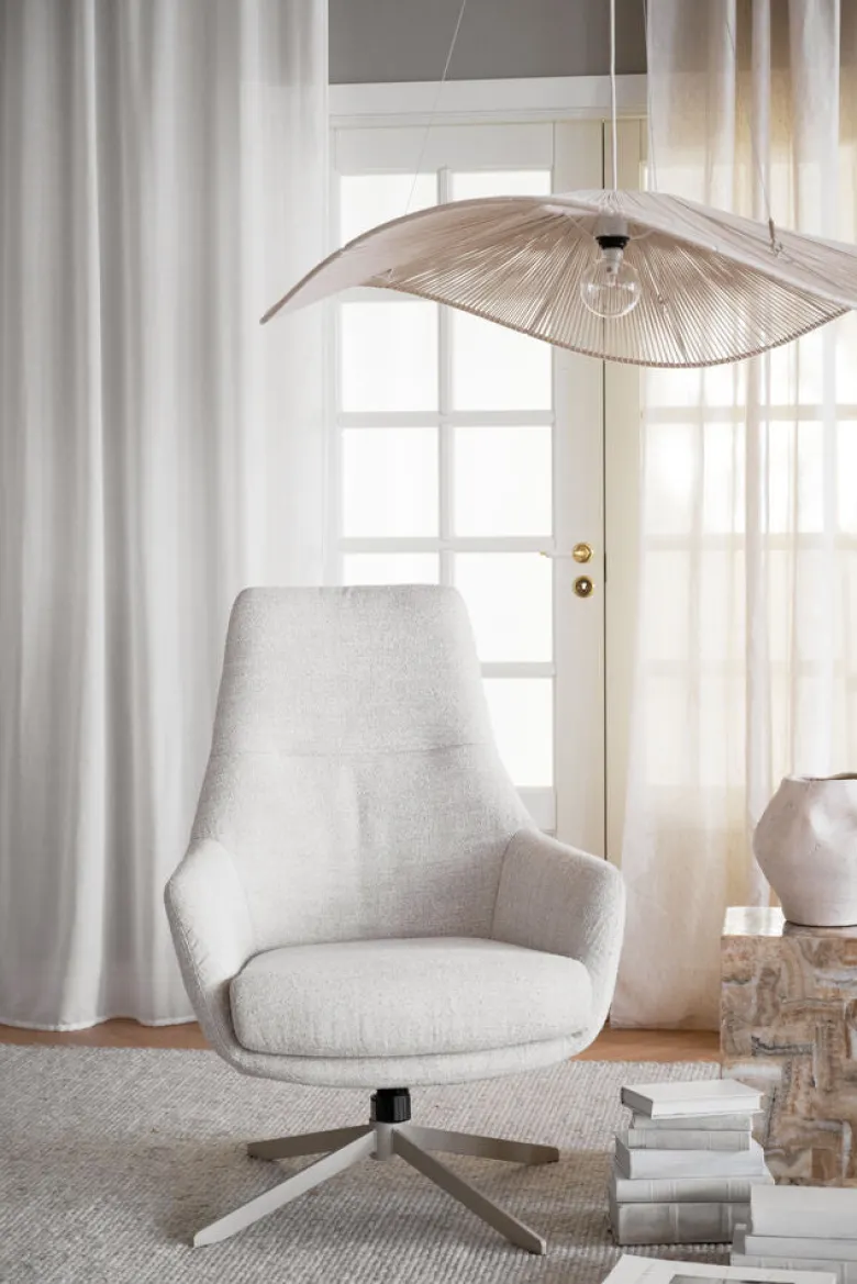 Conroe fåtölj ljusbeige tyg/beige metall snurr