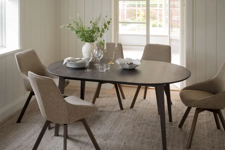 Filippa matbord ovalt 170/210 ek mörkbrun